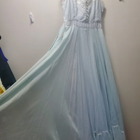 Rare Gunne Sax Size 13 Light Blue Dress with Lace Accents - Picture 3 of 7